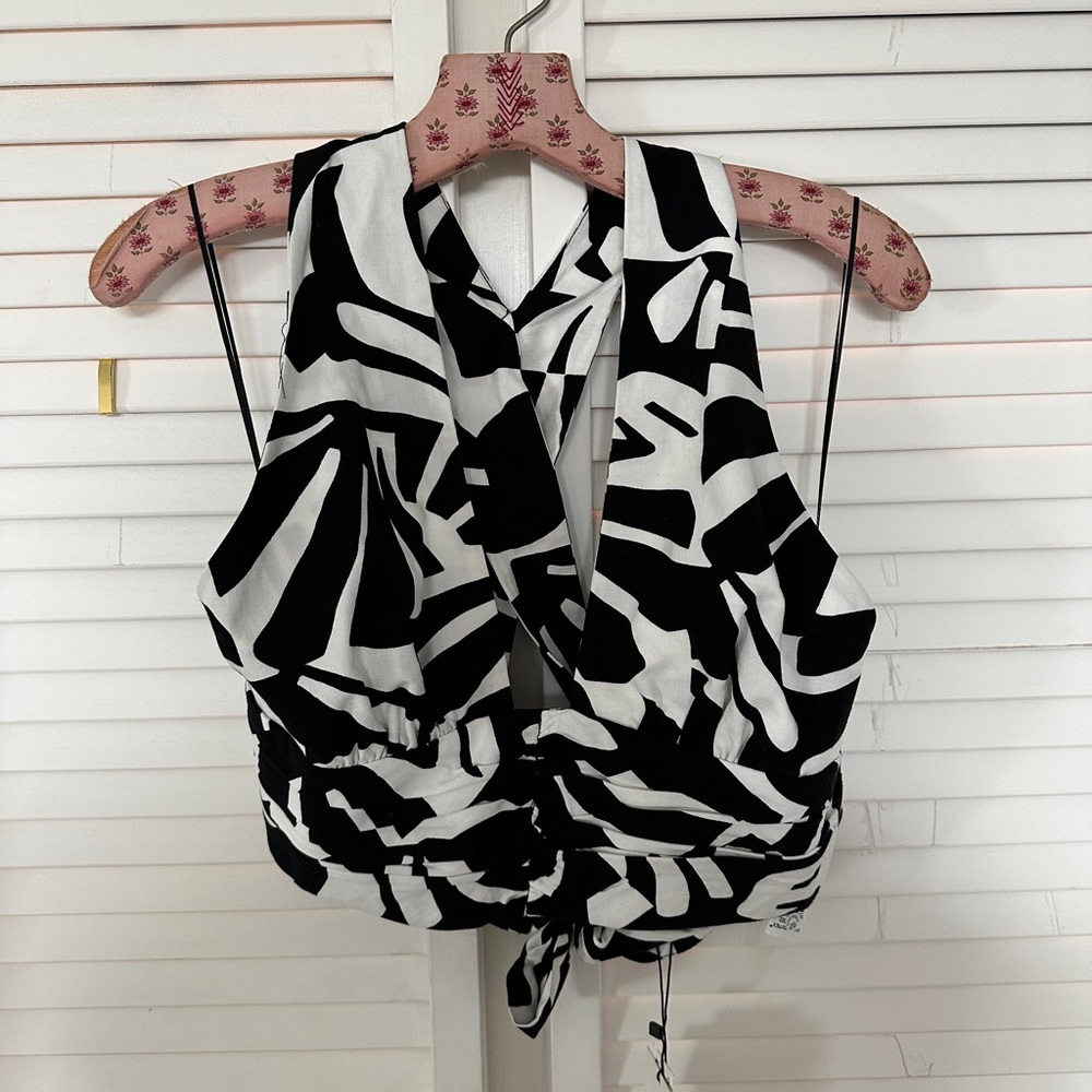 Zara Crop Top | Patterned Black and White Plunging Bra Top | XL